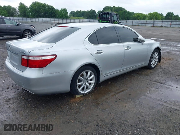 2008 Lexus LS 460 with VIN JTHBL46F185075967, listed as a IAAI auction lot 42277261 with 181,585 mi miles and . Bid and sale history available at DreamBid. Image 4.