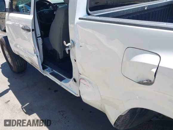 2016 Toyota Tacoma SR with VIN 5TFRX5GN0GX068205, listed as a IAAI auction lot 42685064 with 121,567 mi miles and . Bid and sale history available at DreamBid. Image 19.