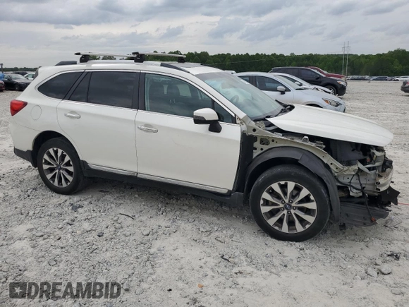 2017 Subaru Outback Touring z VIN 4S4BSATC7H3247360, wystawiony jako Copart lot #54933525 z przebiegiem 127 346 mil mil oraz Szkoda całkowita • Salvage title. Historia ofert i sprzedaży dostępna na DreamBid. Obrazek 4.