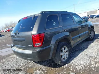 2006 Jeep Grand Cherokee Laredo with VIN 1J4GR48K66C186386, listed as a IAAI auction lot 41961862 with 270,771 mi miles. Bid and sale history available at carsss.com. Image 4.