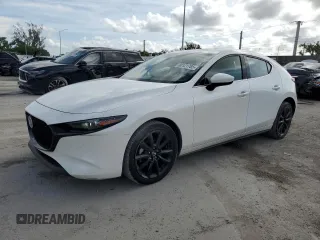 2022 Mazda 3 Premium z VIN JM1BPAMLXN1518598, wystawiony jako Copart lot #60121785 z przebiegiem 50 949 mil mil oraz Szkoda całkowita • Salvage title. Historia ofert i sprzedaży dostępna na DreamBid. Obrazek 1.