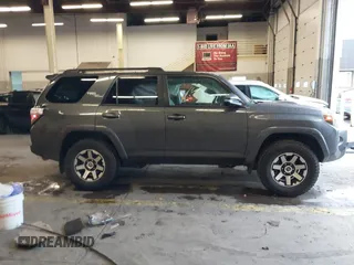 2022 Toyota 4Runner TRD Off Road Premium with VIN JTERU5JR8N6024617, listed as a IAAI auction lot 41120404 with 53,431 mi miles and . Bid and sale history available at DreamBid. Image 14.