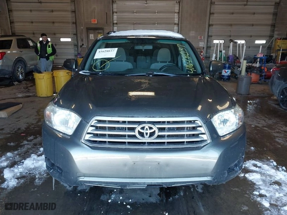 2009 Toyota Highlander with VIN JTEES41A392145884, listed as a IAAI auction lot 41628037 with 277,376 mi miles. Bid and sale history available at carsss.com. Image 12.