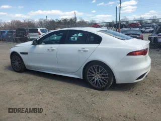 2020 Jaguar XE R-Dynamic S z VIN SAJAT4GX1LCP61713, wystawiony jako Copart lot #44902675 z przebiegiem 79 164 mil mil oraz Szkody całkowita. Historia ofert i sprzedaży dostępna na DreamBid. Obrazek 2.