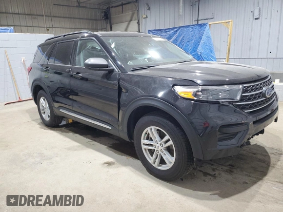 2022 Ford Explorer XLT z VIN 1FMSK8DH0NGB21901, wystawiony jako Copart lot #57749845 z przebiegiem 21 666 mil mil oraz Szkoda całkowita • Salvage title. Historia ofert i sprzedaży dostępna na DreamBid. Obrazek 4.