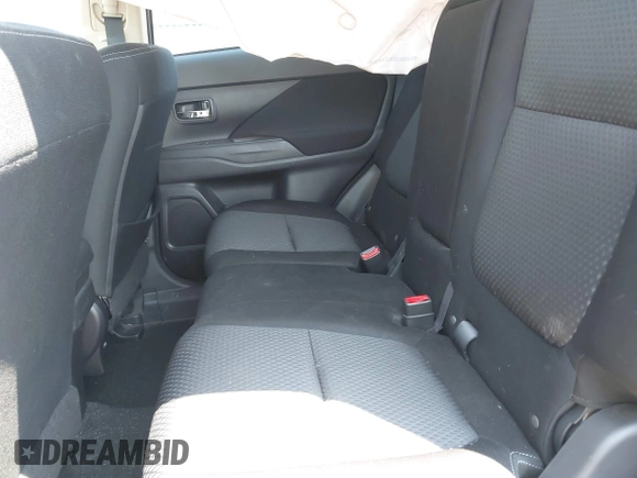 2018 Mitsubishi Outlander ES z VIN JA4AD2A39JZ071007, wystawiony jako IAAI lot #42114991 z przebiegiem 84 422 mil mil oraz . Historia ofert i sprzedaży dostępna na DreamBid. Obrazek 8.