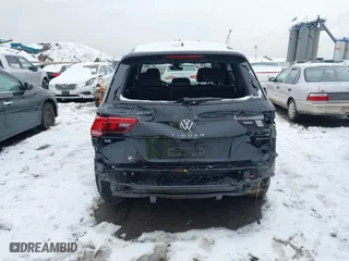 2024 Volkswagen Tiguan SE R-Line Black with VIN 3VV8B7AX6RM067036, listed as a IAAI auction lot 41539506 with 10,319 mi miles. Bid and sale history available at carsss.com. Image 16.