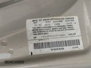 2000 Volvo V70 with VIN YV1LZ56D2Y2716564, listed as a IAAI auction lot 42128598 with 1 mi miles. Bid and sale history available at carsss.com. Image 9.