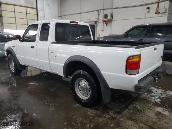1998 Ford Ranger XL with VIN 1FTZR15X7WPB52978, listed as a Copart auction lot 44267015 with 130,561 mi miles and Salvage Title. Bid and sale history available at carsss.com. Image 2.