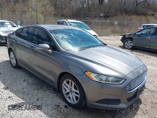 2013 Ford Fusion SE with VIN 3FA6P0H74DR185110, listed as a IAAI auction lot 42046700 with 188,909 mi miles. Bid and sale history available at carsss.com. Image 1.