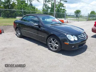 2006 Mercedes-Benz CLK 350 z VIN WDBTK56FX6T074273, wystawiony jako IAAI lot #42336993 z przebiegiem 102 086 mil mil oraz . Historia ofert i sprzedaży dostępna na DreamBid. Obrazek 1.