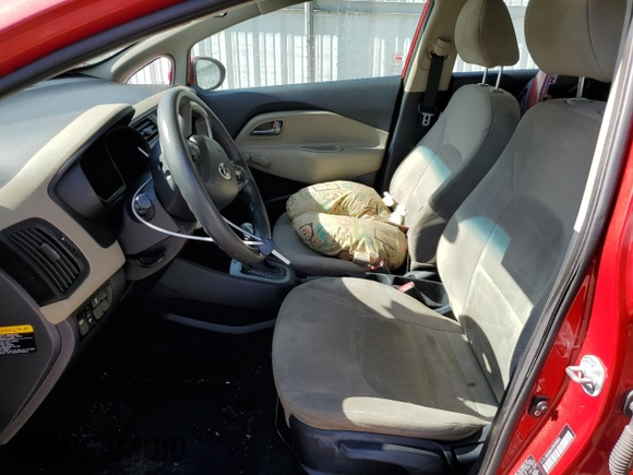 2014 Kia Rio LX with VIN KNADM4A37E6356601, listed as a Copart auction lot 71753504 with 166,142 mi miles and Salvage Title. Bid and sale history available at DreamBid. Image 7.
