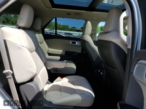 2020 Ford Explorer Platinum z VIN 1FM5K8HC3LGA46121, wystawiony jako Copart lot #60249425 z przebiegiem 46 439 mil mil oraz Szkoda całkowita • Salvage title. Historia ofert i sprzedaży dostępna na DreamBid. Obrazek 11.