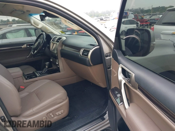 2021 Lexus GX 460 Premium z VIN JTJAM7BX2M5298598, wystawiony jako IAAI lot #41875695 z przebiegiem 48 822 mil mil oraz . Historia ofert i sprzedaży dostępna na DreamBid. Obrazek 5.
