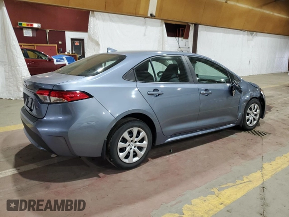 2021 Toyota Corolla LE with VIN 5YFEPMAE2MP163747, listed as a Copart auction lot 54667605 with 39,648 mi miles and Salvage Title. Bid and sale history available at DreamBid. Image 3.