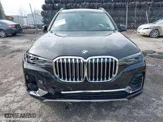 2021 BMW X7 xDrive40i with VIN 5UXCW2C08M9E57046, listed as a IAAI auction lot 41601223 with 43,988 mi miles. Bid and sale history available at carsss.com. Image 12.