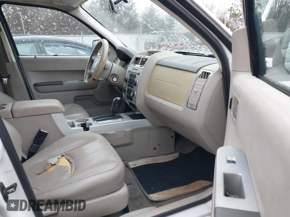 2008 Mercury Mariner with VIN 4M2CU81168KJ42757, listed as a IAAI auction lot 41257720 with Not provided miles and . Bid and sale history available at DreamBid. Image 5.