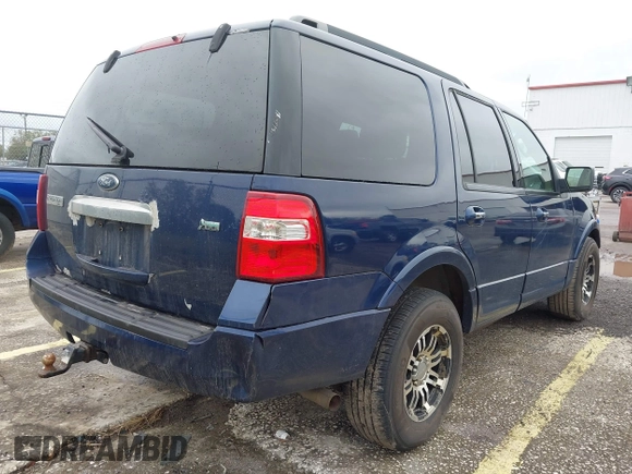 2009 Ford Expedition SSV with VIN 1FMFU16519EB19954, listed as a IAAI auction lot 41630332 with 229,368 mi miles and . Bid and sale history available at DreamBid. Image 4.