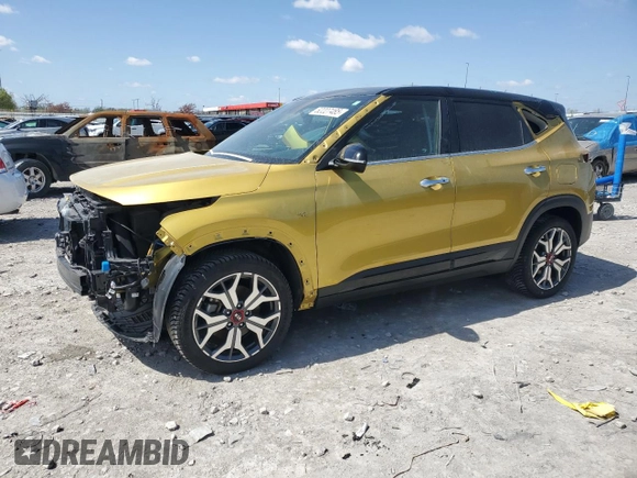 2021 Kia Seltos SX with VIN KNDETCA23M7213245, listed as a Copart auction lot 52227485 with 52,431 mi miles and Salvage Title. Bid and sale history available at carsss.com. Image 1.