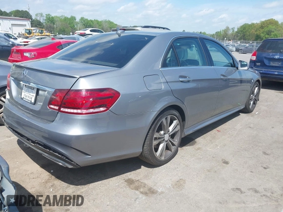 2014 Mercedes-Benz E 350 Sport with VIN WDDHF5KB7EA999026, listed as a IAAI auction lot 41929685 with 119,827 mi miles and . Bid and sale history available at carsss.com. Image 4.