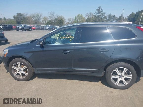 2013 Volvo XC60 T6 with VIN YV4902DZ2D2426548, listed as a IAAI auction lot 42063897 with 86,129 mi miles. Bid and sale history available at carsss.com. Image 14.