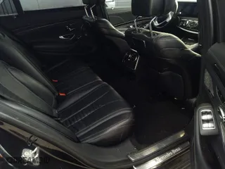2019 Mercedes-Benz S-Class S 560 with VIN WDDUG8DB4KA434979, listed as a IAAI auction lot 39486958 with 105,942 mi miles. Bid and sale history available at carsss.com. Image 8.