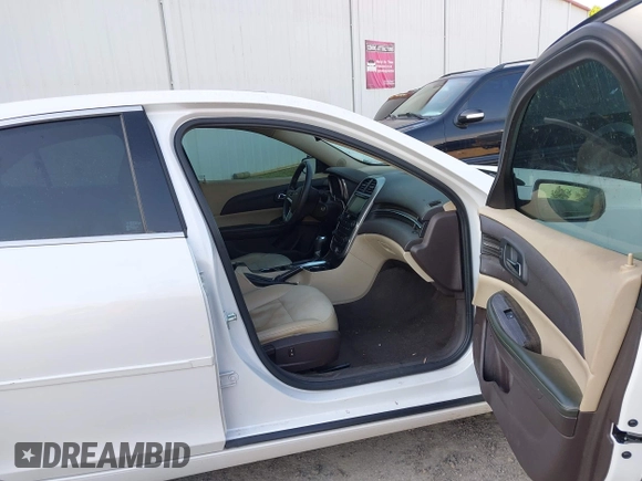 2016 Chevrolet Malibu LT with VIN 1G11C5SA2GF163702, listed as a IAAI auction lot 42058909 with 142,730 mi miles. Bid and sale history available at carsss.com. Image 5.