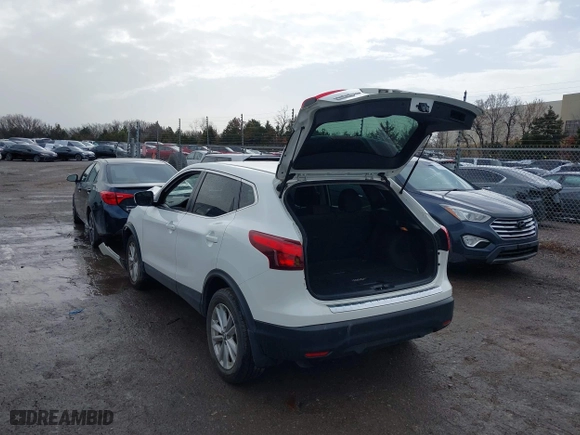 2019 Nissan Rogue Sport SV with VIN JN1BJ1CP2KW231473, listed as a IAAI auction lot 41704807 with 58,518 mi miles. Bid and sale history available at carsss.com. Image 3.