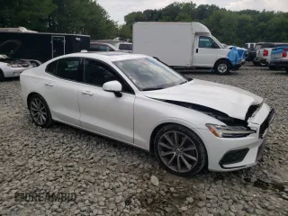 2021 Volvo S60 Momentum with VIN 7JRA22TK2MG081914, listed as a Copart auction lot 58604164 with 123,945 mi miles and Salvage Title. Bid and sale history available at carsss.com. Image 4.