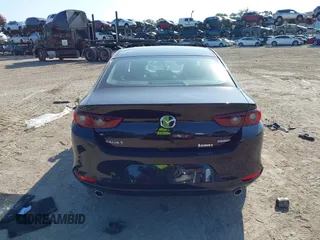 2022 Mazda 3 Carbon Edition с VIN 3MZBPACL2NM310183, выставлен на аукционе IAAI как лот 42297276 с пробегом Не указан миль и . История ставок и продаж доступна на DreamBid. Изображение 15.