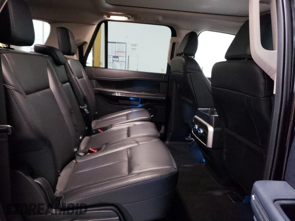 2024 Ford Expedition Max XLT with VIN 1FMJK1J86REA81784, listed as a Copart auction lot 53760615 with 2,233 mi miles and Clean Title. Bid and sale history available at DreamBid. Image 11.