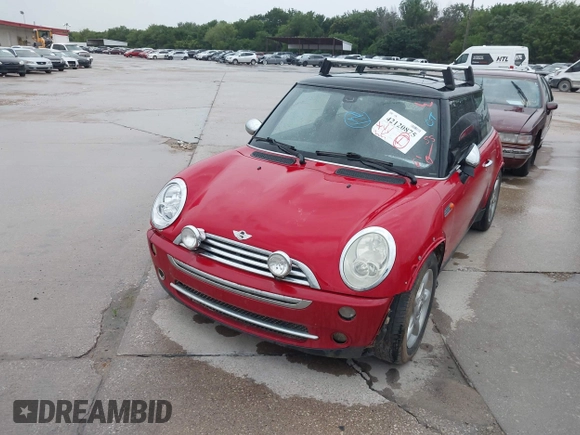 2005 MINI Hardtop with VIN WMWRC33415TJ67372, listed as a IAAI auction lot 42120875 with 153,727 mi miles and . Bid and sale history available at DreamBid. Image 6.
