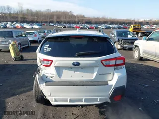 2018 Subaru Crosstrek Premium with VIN JF2GTADC9J8296592, listed as a IAAI auction lot 42033534 with 71,572 mi miles. Bid and sale history available at carsss.com. Image 16.