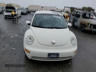2004 Volkswagen New Beetle Coupe GL with VIN 3VWBK31C64M419449, listed as a Copart auction lot 86657234 with 119,030 mi miles and Clean Title. Bid and sale history available at carsss.com. Image 5.