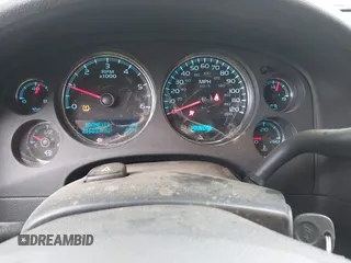 2010 Chevrolet Suburban Commercial with VIN 1GNUKHE30AR186320, listed as a IAAI auction lot 41544991 with 216,037 mi miles and . Bid and sale history available at DreamBid. Image 7.