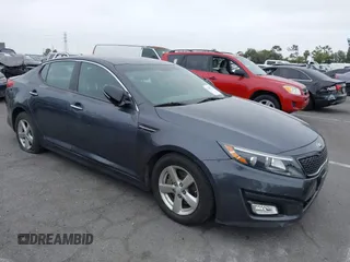 2015 Kia Optima LX z VIN KNAGM4A74F5622213, wystawiony jako IAAI lot #42449782 z przebiegiem 81 405 mil mil oraz . Historia ofert i sprzedaży dostępna na DreamBid. Obrazek 1.