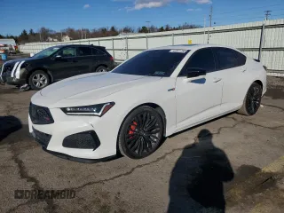 2023 Acura TLX Type S with VIN 19UUB7F0XPA003862, listed as a Copart auction lot 43901785 with 15,914 mi miles and Salvage Title. Bid and sale history available at carsss.com. Image 1.