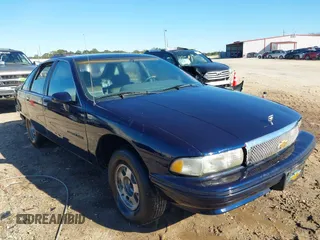 1991 Chevrolet Caprice z VIN 1G1BN53E2MW135068, wystawiony jako IAAI lot #40923869 z przebiegiem 185 732 mil mil oraz . Historia ofert i sprzedaży dostępna na DreamBid. Obrazek 1.
