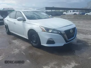 2020 Nissan Altima 2.5 S with VIN 1N4BL4BV7LC198827, listed as a IAAI auction lot 41906724 with 136,162 mi miles. Bid and sale history available at carsss.com. Image 1.