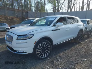 2023 Lincoln Nautilus Black Label z VIN 2LMPJ9JP1PBL28970, wystawiony jako IAAI lot #42091191 z przebiegiem 15 276 mil mil oraz . Historia ofert i sprzedaży dostępna na DreamBid. Obrazek 2.