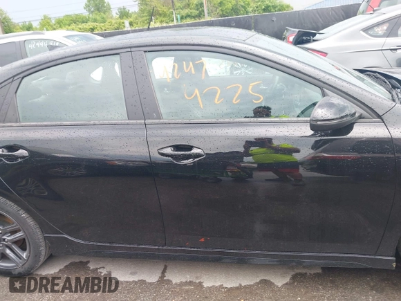 2021 Kia Forte GT-Line с VIN 3KPF34AD4ME290119, выставлен на аукционе IAAI как лот 42474225 с пробегом 69 484 миль миль и . История ставок и продаж доступна на DreamBid. Изображение 13.