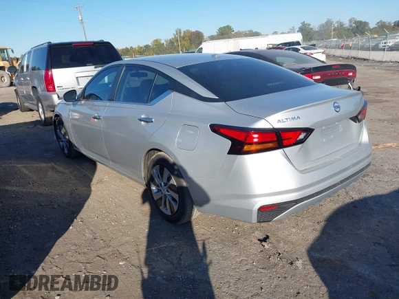2020 Nissan Altima S with VIN 1N4BL4BV0LC252680, listed as a IAAI auction lot 40645027 with 93,171 mi miles and . Bid and sale history available at DreamBid. Image 3.