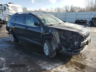 2017 Jeep Cherokee Latitude с VIN 1C4PJMCB8HW579943, выставлен на аукционе Copart как лот 44203725 с пробегом 70 492 миль миль и Списание • Salvage title. История ставок и продаж доступна на DreamBid. Изображение 4.