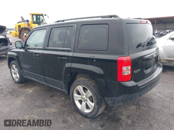 2014 Jeep Patriot Latitude z VIN 1C4NJPFAXED577162, wystawiony jako IAAI lot #42355950 z przebiegiem 123 460 mil mil oraz . Historia ofert i sprzedaży dostępna na DreamBid. Obrazek 3.