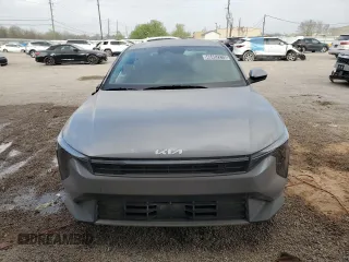 2025 Kia K4 EX with VIN 3KPFU4DE0SE030668, listed as a Copart auction lot 48457275 with 939 mi miles and Clean Title. Bid and sale history available at carsss.com. Image 5.