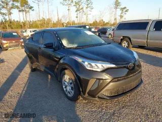 2021 Toyota C-HR LE with VIN NMTKHMBX6MR132085, listed as a IAAI auction lot 41446078 with 29,121 mi miles. Bid and sale history available at carsss.com. Image 1.