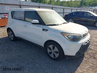 2014 Kia Soul with VIN KNDJN2A21E7056478, listed as a IAAI auction lot 42016501 with 203,500 mi miles. Bid and sale history available at carsss.com. Image 1.