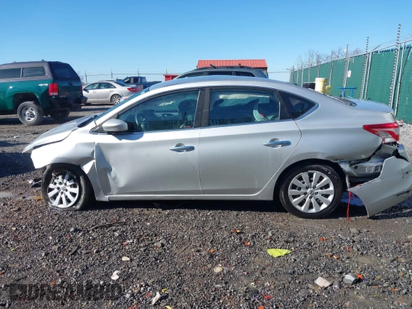 2019 Nissan Sentra SR with VIN 3N1AB7AP0KY319137, listed as a IAAI auction lot 41515087 with 84,652 mi miles. Bid and sale history available at carsss.com. Image 14.