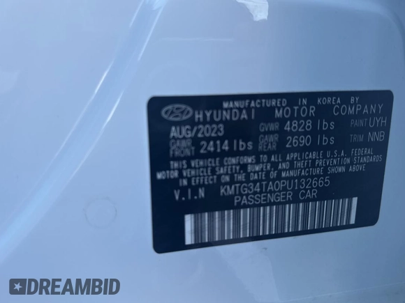 2023 Genesis G70 2.0T with VIN KMTG34TA0PU132665, listed as a Copart auction lot 88997945 with 3,158 mi miles and Clean Title. Bid and sale history available at DreamBid. Image 10.