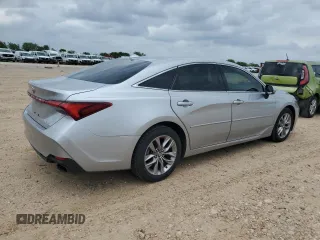 2019 Toyota Avalon XLE z VIN 4T1BZ1FB8KU005001, wystawiony jako Copart lot #54714005 z przebiegiem 62 169 mil mil oraz Czysty tytuł • Clean title. Historia ofert i sprzedaży dostępna na DreamBid. Obrazek 3.